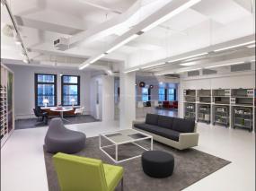 办公室简约风格装修图片