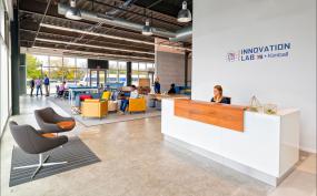 办公室装潢效果图