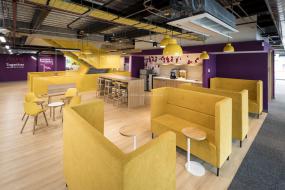 2015办公室简约装饰设计效果图片欣赏