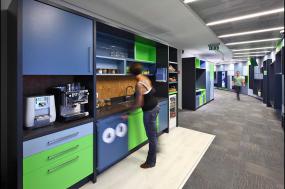 高端科技公司办公室装修效果图