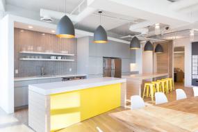 最新700平办公室装饰效果图