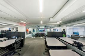 800平办公室装饰效果图