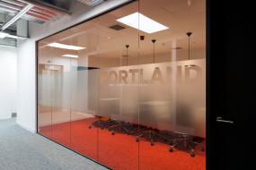 办公室室内装修推拉门玻璃隔断装修效果图片