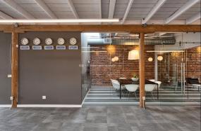 最新游戏公司办公室室内装饰图片