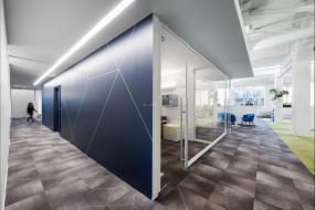 最新游戏公司办公室室内装饰设计图片