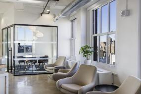 游戏公司办公室最新室内装饰设计图片