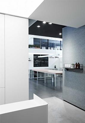 设计公司办公室最新室内装饰设计图片