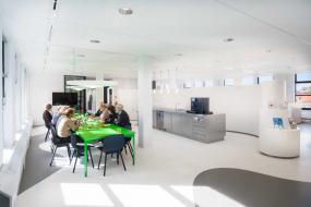 最新化工企业办公室室内装饰图片