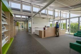 经典公司前台背景墙设计效果图片