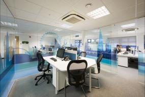 写字楼办公隔断墙装修设计图