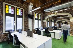 最新电子科技公司办公室室内装饰效果图片