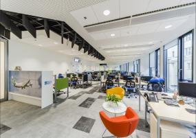 最新广告公司办公室装饰效果图