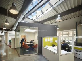 培训教育公司办公室室内装修实景图