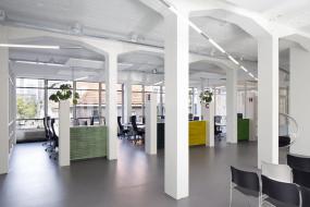 最新广告公司办公室效果图