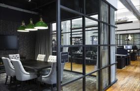 高档互联网公司办公室装修图片