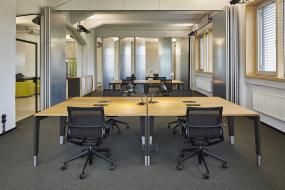 最新互联网公司办公室室内装饰设计效果图