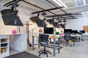 金融公司办公室室内装饰设计效果图图片