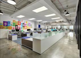 高端电影公司办公室装修图片