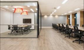 服装公司办公室最新室内装修设计效果图片2018