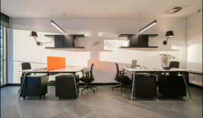 保险公司办公室设计装饰图