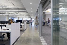 最新工业风格办公室室内装饰图片