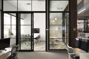 稳重厚重办公室室内装饰装修设计效果图大全