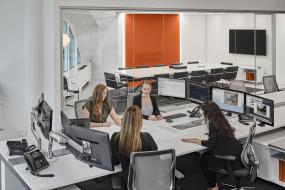 员工办公区装修室内装饰设计效果图