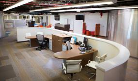 最新员工办公区室内装饰效果图片