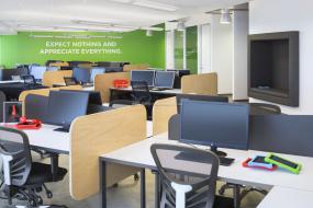 大气办公室最新室内装饰设计图片