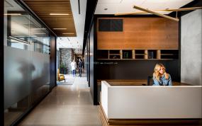 设计公司前台装修效果图片