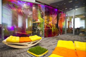 外国公司玻璃隔断装饰设计效果图大全