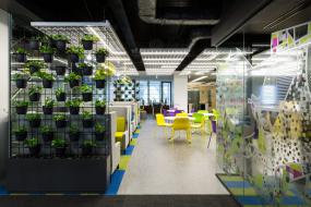 设计公司玻璃隔断装修设计效果图大全