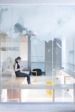 外国公司玻璃隔断装修实景图图片大全