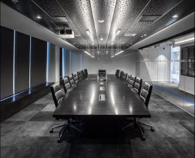 2018年设计公司玻璃隔断装修效果图