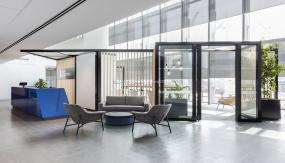 互联网公司前台装潢效果图