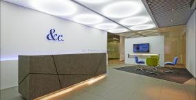 广告公司前台装饰效果图