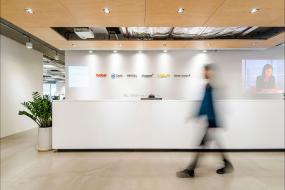 广告公司前台装饰图片