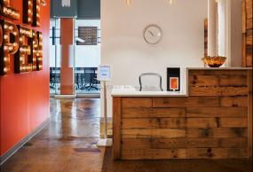 律师事务所公司前台精装修设计图片