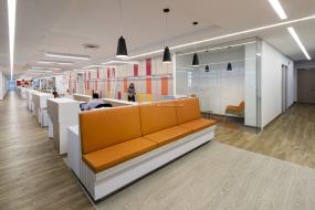 游戏公司吊顶装修设计效果图片库