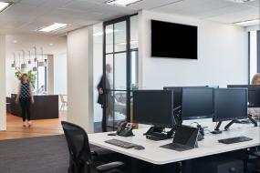 金融公司吊顶装修设计图片