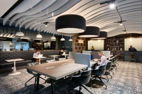 互联网公司吊顶设计装饰图