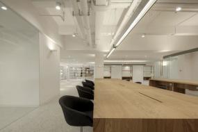 广告公司吊顶装潢设计图片