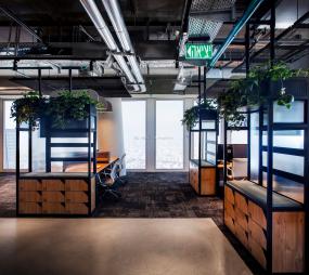 电子科技公司吊顶设计效果图