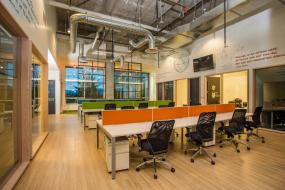 高档IT公司吊顶装修图片大全