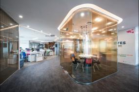 专业贸易公司吊顶装修设计图片