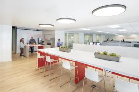 贸易公司吊顶装修图片