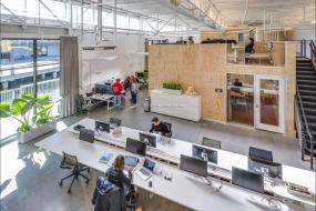 传媒文化公司吊顶装修效果图