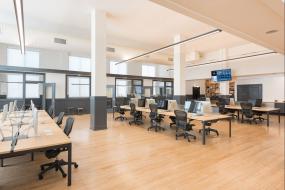 培训教育公司吊顶装饰效果图片