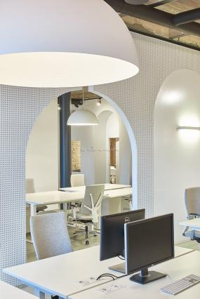 培训教育公司吊顶装修实景图片大全