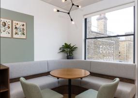 专业科技公司木地板装修设计图片